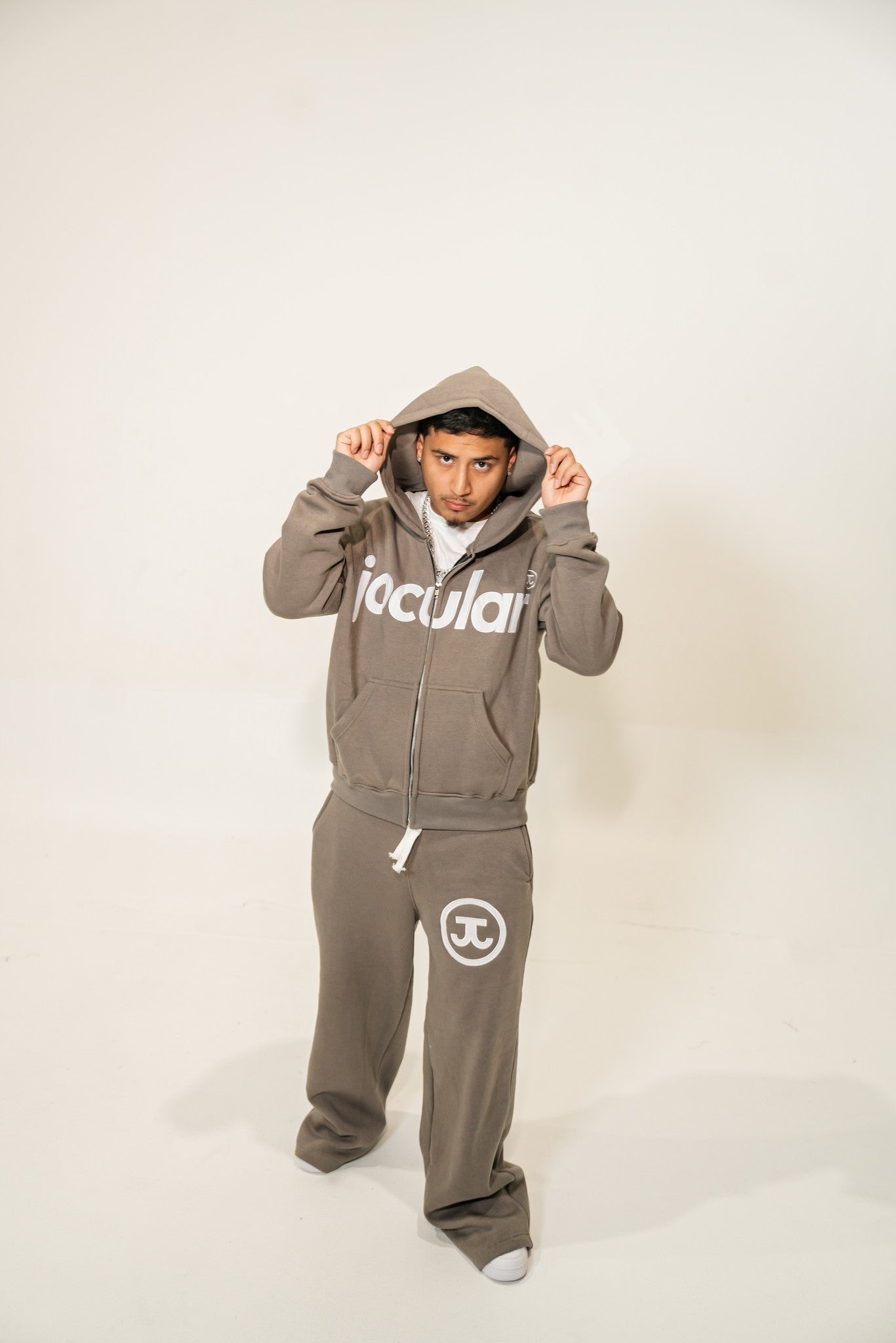 Brown Jocular Set