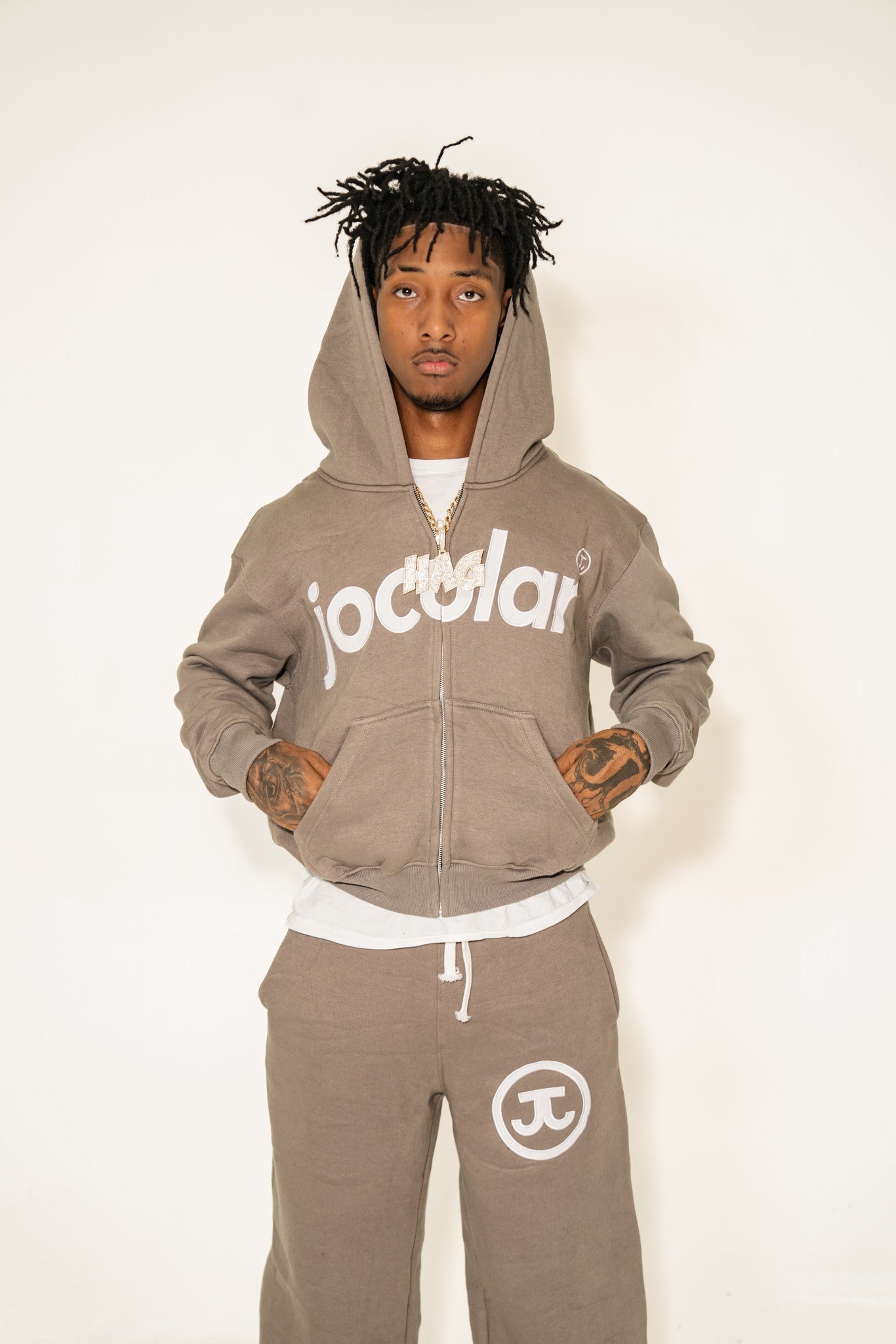 Brown Jocular Set