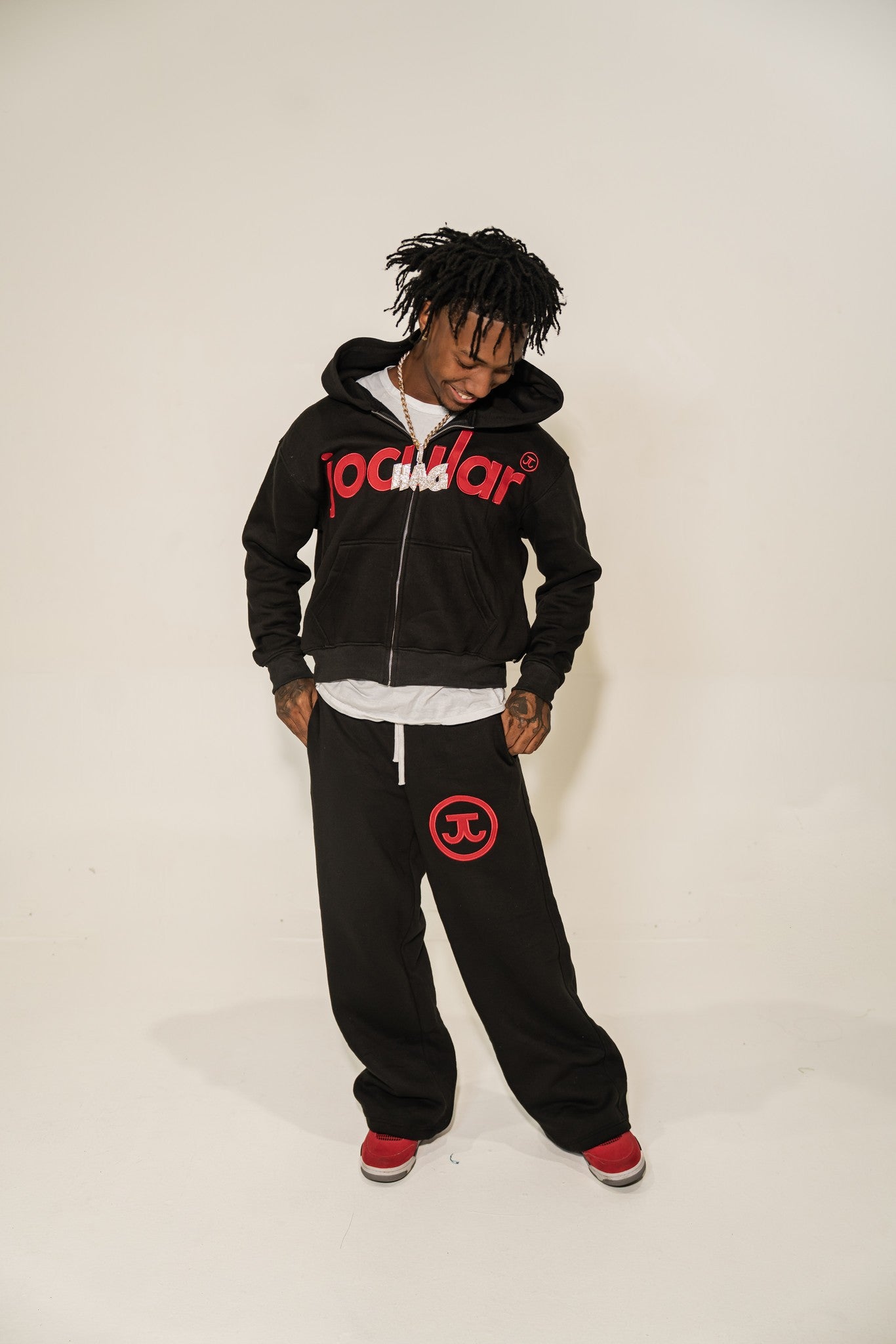 Black/Red Jocular Set